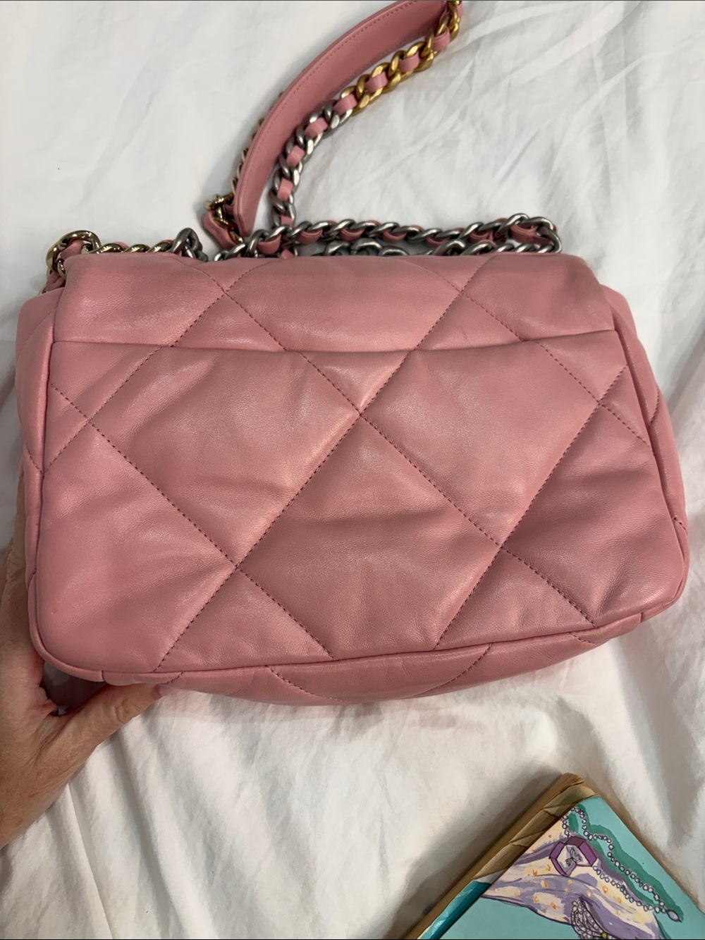CHANEL Pink medium 19 flap Quilted Leather Shoulder Bag with Chain Strap - Picture 7 of 9